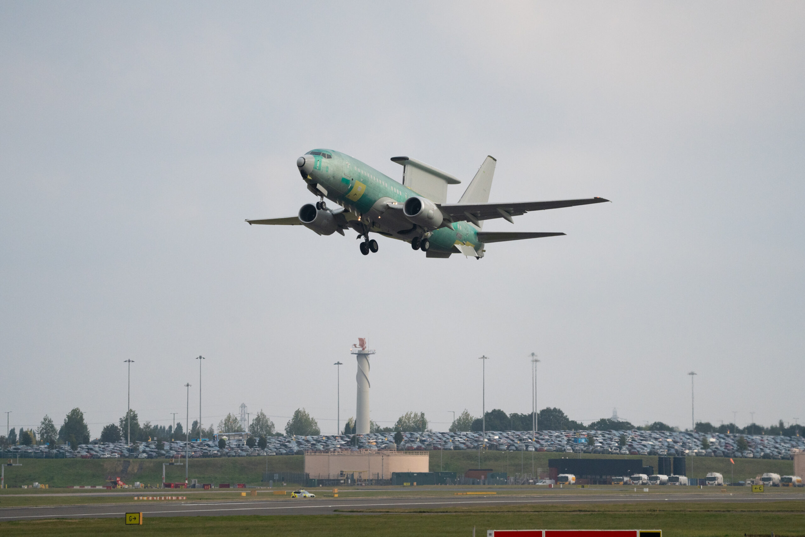 Pictured: E-7 Wedgetail AEW Mk1 takes off from Birmingham Airport in the UK. Birmingham, UK: The Royal Air Forces Wedgetail E7 AEW Mk1 aircraft has taken its maiden test flight from Birmingham Airport in the UK. This marks an important milestone in the delivery of this cutting-edge Airborne Early Warning and Control capability (AEW&C). Currently unpainted, the aircraft undertook what is known as a Functional Check flight, which tests flying control, engine and avionics systems following the initial build phase, which took place at STS Aviation Services, Birmingham.